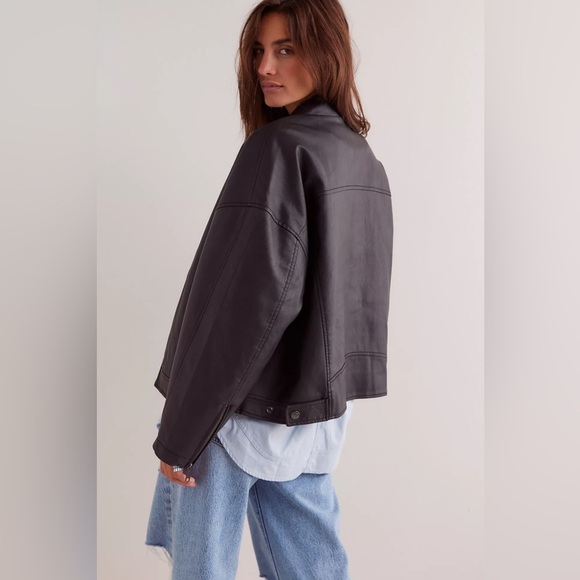 FREE PEOPLE NEW Vinny Vegan Black Bomber L - Picture 3 of 9